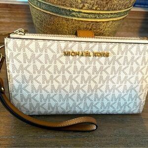 Michael Kors wallet